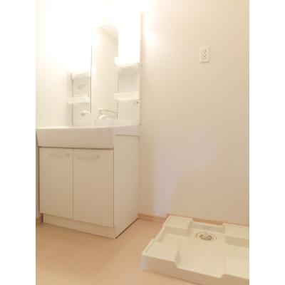 ロトルア 101【管理NO：1-016711501-01010】 ★家具家電は申し込み後に搬入しますの物件画像