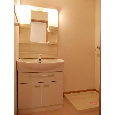 サイスフィールド　Ⅱ 105【管理NO：1-013736301-01040】 ★家具家電は申し込み後に搬入しますの物件画像
