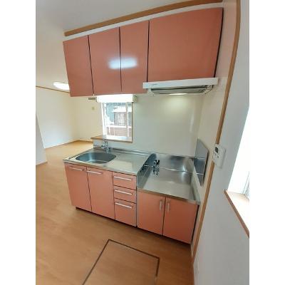 リバー　ラック 102【管理NO：1-013364501-01020】 ★家具家電は申し込み後に搬入しますの物件画像