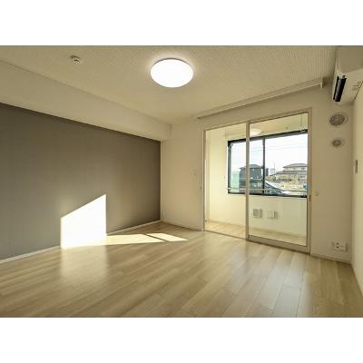 エレガンシア　Ⅲ 106【管理NO：1-027741301-01060】 ★家具家電は申し込み後に搬入します★の物件画像