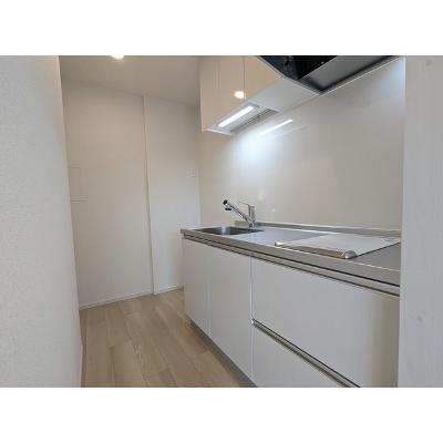 エレガンシア　Ⅲ 106【管理NO：1-027741301-01060】 ★家具家電は申し込み後に搬入します★の物件画像