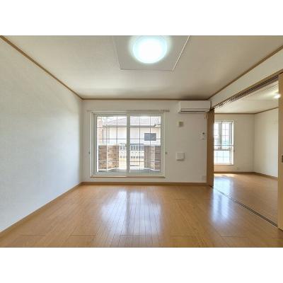 カーサ・ピアヌーラ 202【管理NO：1-013108501-02020】 ★家具家電は申し込み後に搬入しますの物件画像