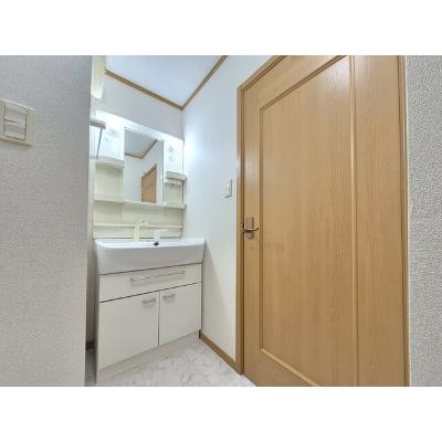 カーサ・ピアヌーラ 202【管理NO：1-013108501-02020】 ★家具家電は申し込み後に搬入しますの物件画像