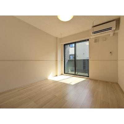 ソアレ 102【管理NO：1-027854602-01020】 ★家具家電は申し込み後に搬入しますの物件画像