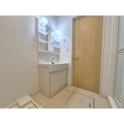 グランドソレーユⅢ 201【管理NO：1-021731302-02010】 ★家具家電は申し込み後に搬入します★の物件画像