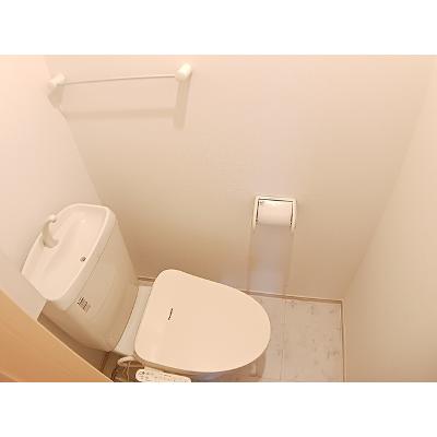 シーズンⅣ 104【管理NO：1-018199402-01040】 ★家具家電は申し込み後に搬入します★の物件画像