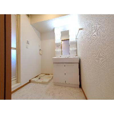 セフィオ・グレースＡ 102【管理NO：1-015282501-01020】 ★家具家電は申し込み後に搬入します★の物件画像