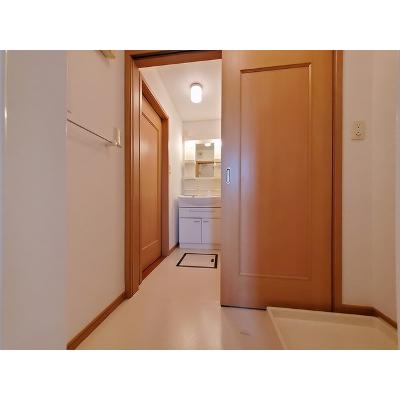 グランツ・モーデⅡ 203【管理NO：1-014077402-02030】 ★家具家電は申し込み後に搬入しますの物件画像