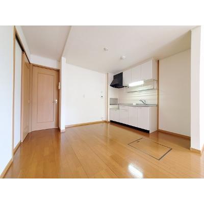 グランツ・モーデⅠ 102【管理NO：1-014077401-01020】 ★家具家電は申し込み後に搬入します★の物件画像