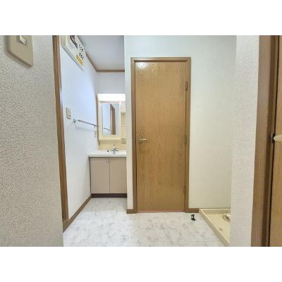 クレストール新栄 201【管理NO：1-007866701-02010】 ★家具家電は申し込み後に搬入します★の物件画像
