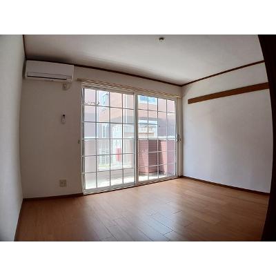 ＫＭヴィレッジⅤ 101【管理NO：1-007459601-01010】 ★家具家電は申し込み後に搬入します★の物件画像