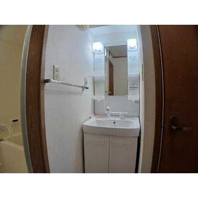 セントメリー 101【管理NO：1-006893301-01010】 ★家具家電は申し込み後に搬入します★の物件画像