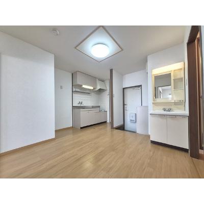 サマーディーンヤマイチ 102【管理NO：1-004978301-01020】 ★家具家電は申し込み後に搬入します★の物件画像