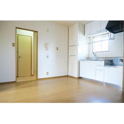 リバーサイド梅の木橋 202【管理NO：1-003087401-02020】 ★家具家電は申し込み後に搬入しますの物件画像
