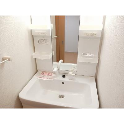 サンエスポアール 203【管理NO：1-018826501-02030】 ★家具家電は申し込み後に搬入します★の物件画像