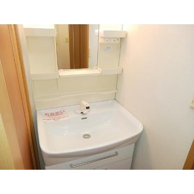 ＳＩ・２３０１（Ｃ棟） 102【管理NO：1-013121003-01020】 ★家具家電は申し込み後に搬入します★の物件画像