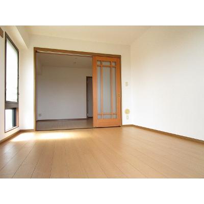 リバーシャトー 405【管理NO：1-010047701-04050】 ★家具家電は申し込み後に搬入します★の物件画像