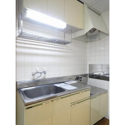 アパート光陽 104【管理NO：1-003848901-01040】 ★家具家電は申し込み後に搬入します★の物件画像