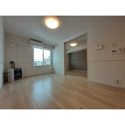 グラスティラ 204【管理NO：1-027415301-02040】 ★家具家電は申し込み後に搬入します★の物件画像