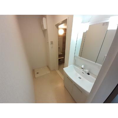 グラスティラ 204【管理NO：1-027415301-02040】 ★家具家電は申し込み後に搬入します★の物件画像