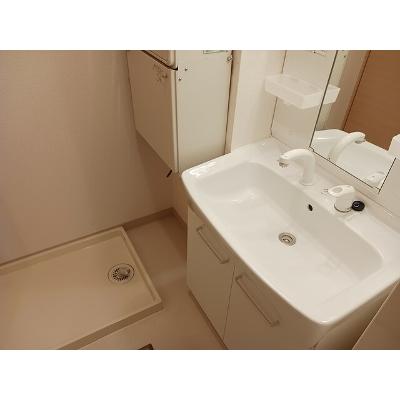 エレガンス 101【管理NO：1-016321601-01010】 ★家具家電は申し込み後に搬入しますの物件画像