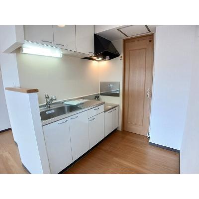 サニーイーストＢ 301【管理NO：1-014012701-03010】 ★家具家電は申し込み後に搬入します★の物件画像