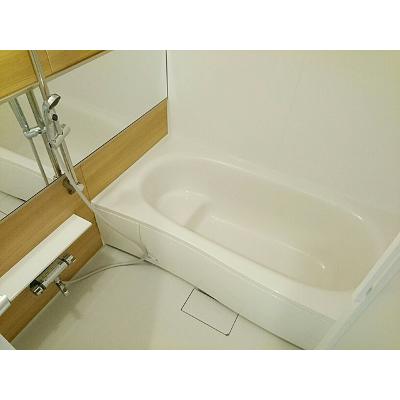 ホワイトシャングリラ 202【管理NO：1-024379801-02020】 ★家具家電は申し込み後に搬入しますの物件画像