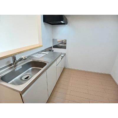 グランデセレノ 102【管理NO：1-019237501-01020】 ★家具家電は申し込み後に搬入します★の物件画像