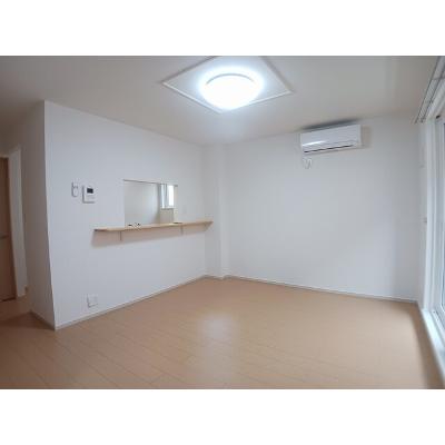 コートジェイ 101【管理NO：1-017471901-01010】 ★家具家電は申し込み後に搬入します★の物件画像