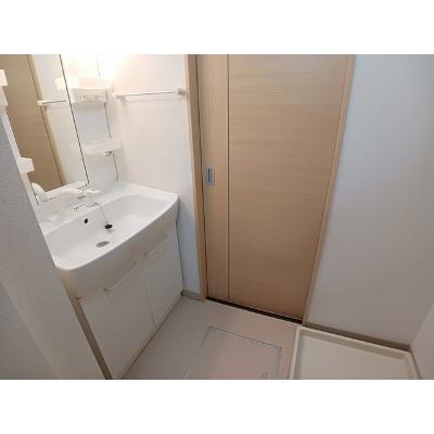 コートジェイ 101【管理NO：1-017471901-01010】 ★家具家電は申し込み後に搬入します★の物件画像