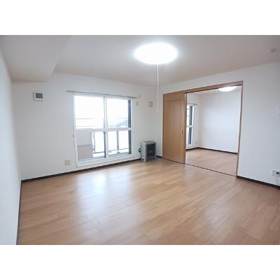 サニーイースト 303【管理NO：1-012813301-03030】 ★家具家電は申し込み後に搬入します★の物件画像