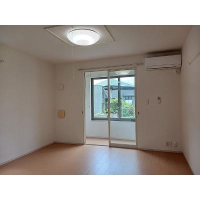 ベベ・フォセット 101【管理NO：1-018555801-01010】 ★家具家電は申し込み後に搬入しますの物件画像