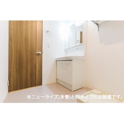 フルーメン　Ⅱ 103【管理NO：1-028702302-01030】 ★家具家電は申し込み後に搬入します 2026年09月下旬入居可能の物件画像