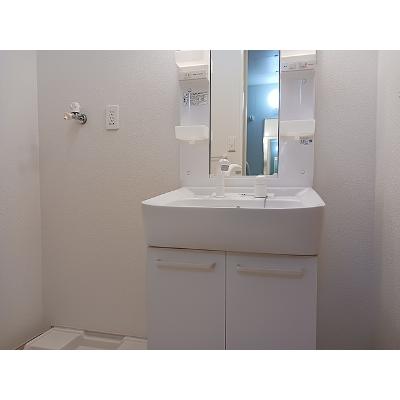 フル－ル 102【管理NO：1-017531902-01020】 ★家具家電は申し込み後に搬入しますの物件画像