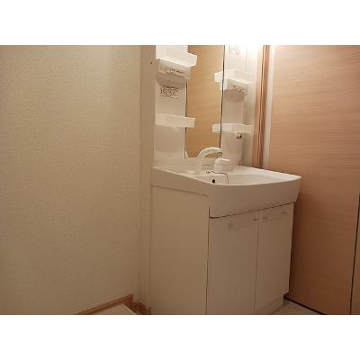 クロスロ－ド　沢　ｕｎ 201【管理NO：1-016551601-02010】 ★家具家電は申し込み後に搬入しますの物件画像