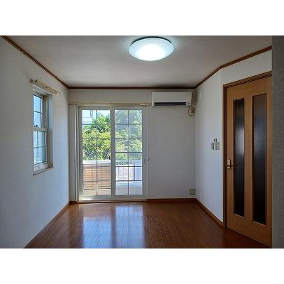 ファーストリバーサイド 102【管理NO：1-011962601-01020】 ★家具家電は申し込み後に搬入します★の物件画像