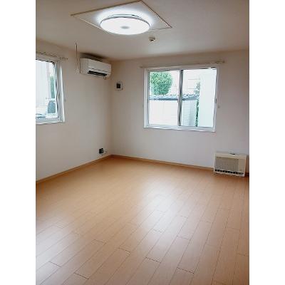 プレリュード 103【管理NO：1-016622601-01030】 ★家具家電は申し込み後に搬入します★ ★2026年12月中旬入居可能★の物件画像