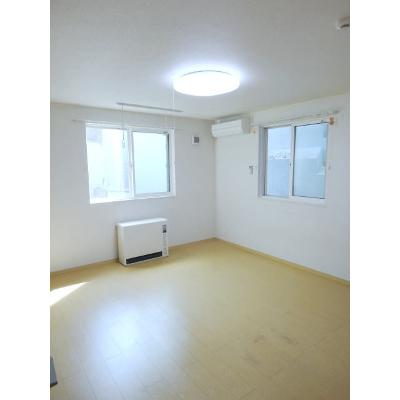 フレスクーラ 102【管理NO：1-016090201-01020】 ★家具家電は申し込み後に搬入します★の物件画像