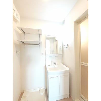 ＫａｏｒｕＢ 203【管理NO：1-026105902-02030】 ★家具家電は申し込み後に搬入しますの物件画像