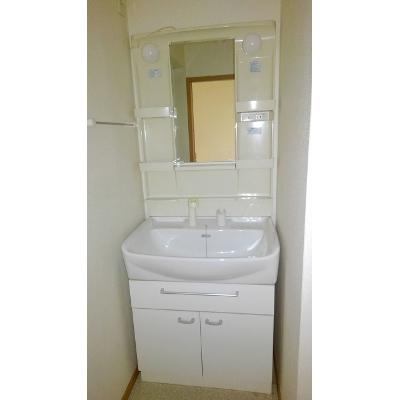 Ｉｎｔｅｒｆｉｅｌｄ 203【管理NO：1-013838001-02030】 ★家具家電は申し込み後に搬入しますの物件画像