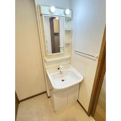 グレイス２１ 102【管理NO：1-010817001-01020】 ★家具家電は申し込み後に搬入しますの物件画像
