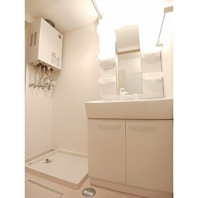 ベリエ 101【管理NO：1-017044501-01010】 ★家具家電は申し込み後に搬入します 2026年08月下旬入居可能の物件画像