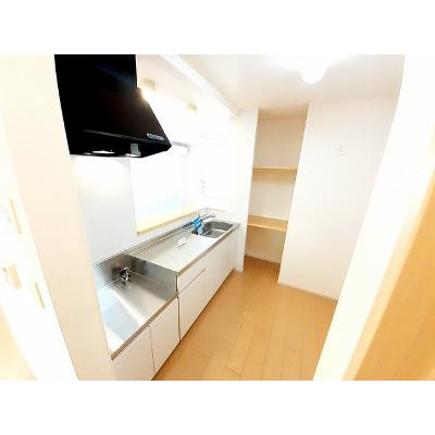 エス・キャメロン 202【管理NO：1-018384701-02020】 ★家具家電は申し込み後に搬入します★の物件画像
