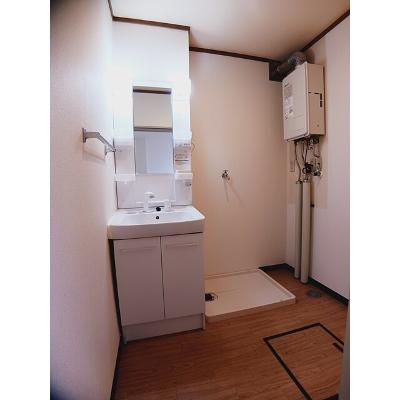 カイザー松森 102【管理NO：1-005433701-01020】 ★家具家電は申し込み後に搬入しますの物件画像