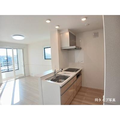 ハレアカラ 201【管理NO：1-028446201-02010】 ★家具家電は申し込み後に搬入します★ ★2026年10月上旬入居可能★の物件画像