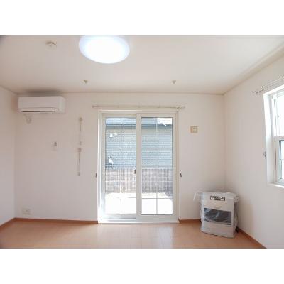 フランフラン 102【管理NO：1-014718201-01020】 ★家具家電は申し込み後に搬入しますの物件画像