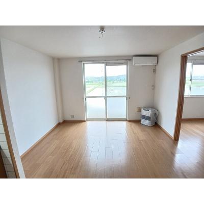 スクエアコート 102【管理NO：1-012245301-01020】 ★家具家電は申し込み後に搬入しますの物件画像