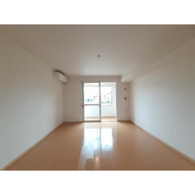 カーサ　フルジェンテⅡ 102【管理NO：1-016852402-01020】 ★家具家電は申し込み後に搬入します 2026年07月上旬入居可能の物件画像