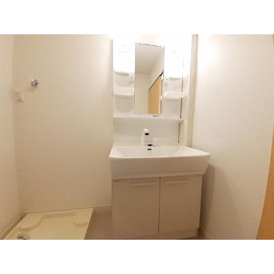 サニーヒルズＥ 201【管理NO：1-023615602-02010】 ★家具家電は申し込み後に搬入します★ ★2026年11月上旬入居可能★の物件画像