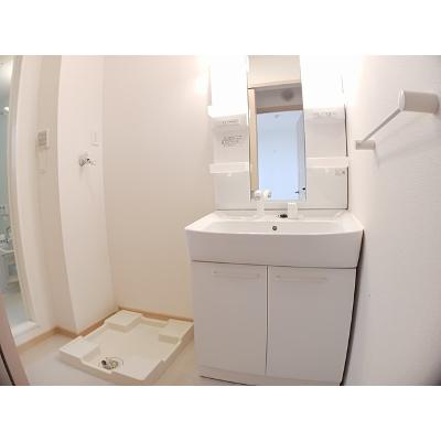 エアリーヒルⅠ 101【管理NO：1-016848001-01010】 ★家具家電は申し込み後に搬入します★の物件画像